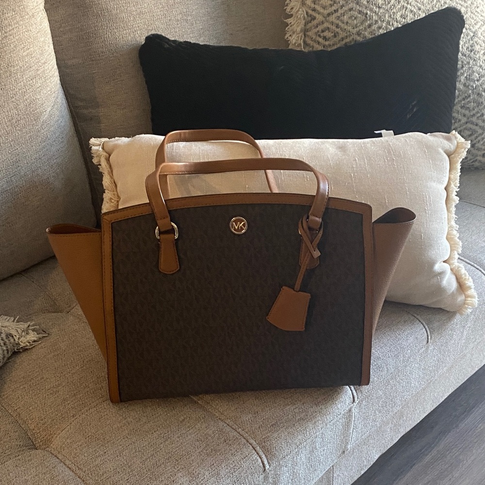 MICHAEL Michael Kors Dark Brown and Tan Tote